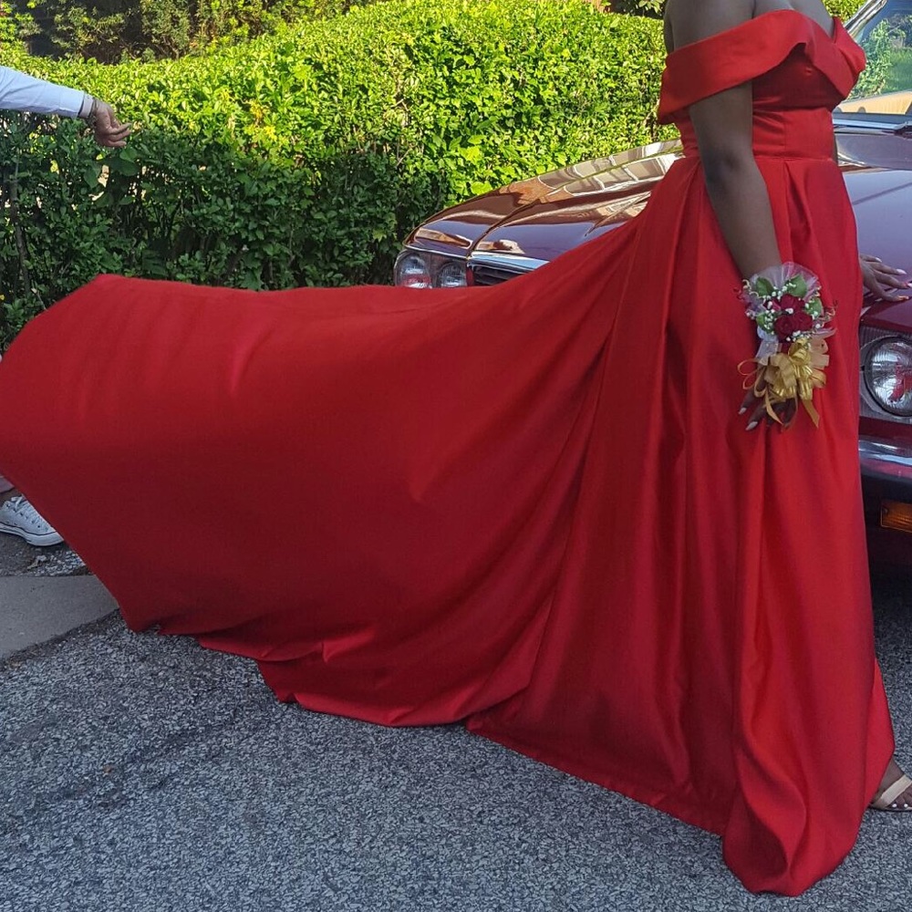 Red prom dress